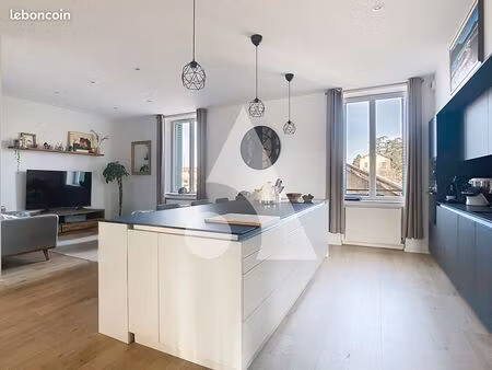 appartement 4 pièces 98 m²