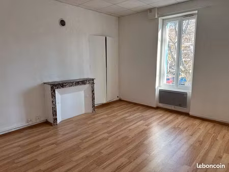 bureaux à louer à bagnols sur ceze