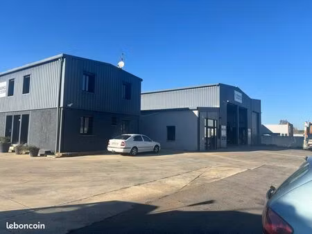 local commercial / hangar industriel 830 m² – accès pl – 2 portails – zone de grézan