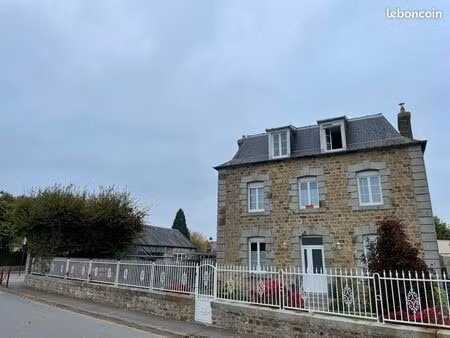 maison athis de l'orne en plein centre