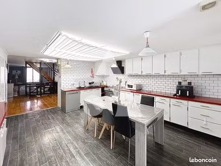 maison 6 pièces 135 m²