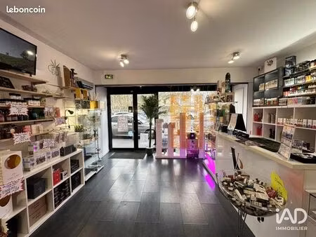 boutique 35 m² longjumeau