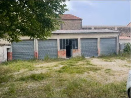 location entrepôt tourves