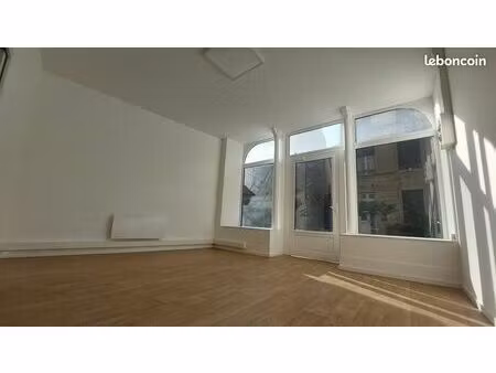 local commercial rénové à neuf