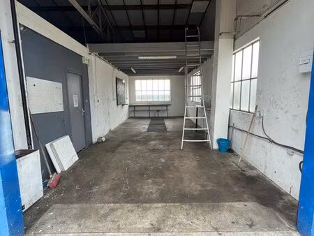local commercial 80m2