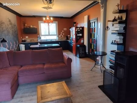 maison de plain pied rénovée au calme du sidobre