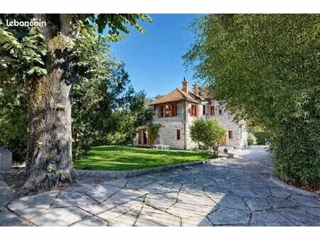 vend maison 260m² lempaut