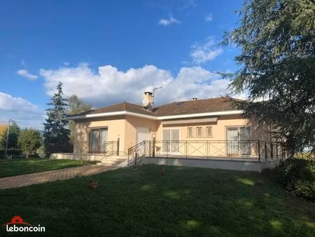 maison 9 pièces 200 m²