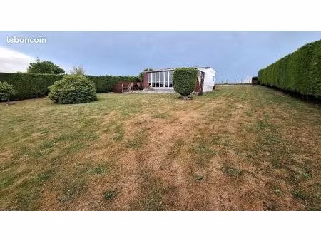 terrain 800 m² ecrainville