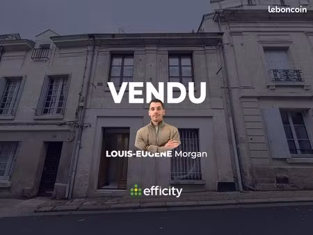 immeuble 10 pièces 150 m²