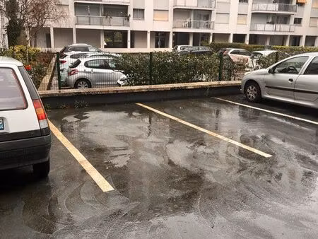 place de parking à vendre