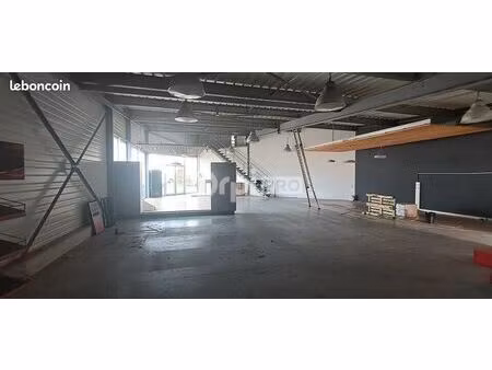 local commercial 275 m²