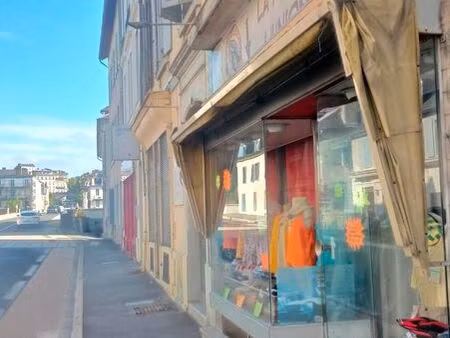 local commercial centre pau