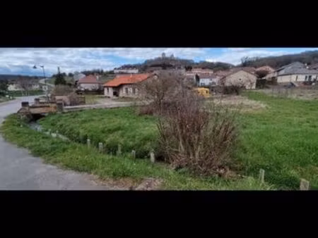 terrain vue du château