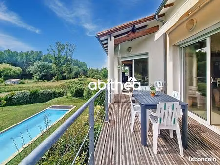 villa 6 pièces 191 m²