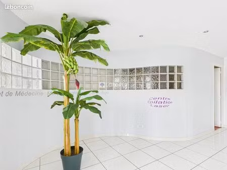 local d'activité 104 m²