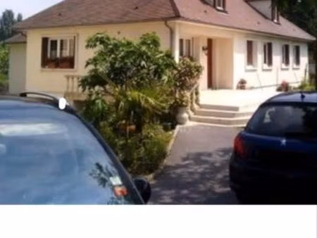 maison familiale 209 m² – 8 chambres – quartier voisinlieu (60000)