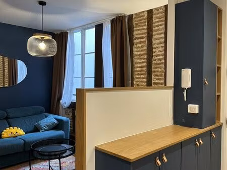 chaleureux 2 pièces au centre historique