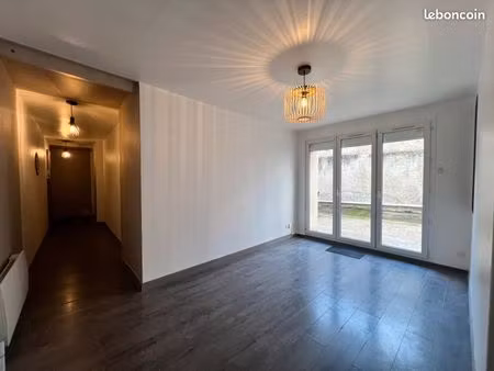 appartement 2 pièces 50 m²