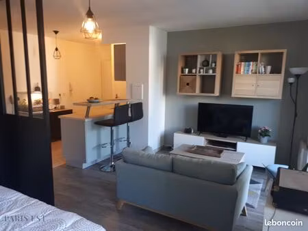 studio 1 pièce 32 m²