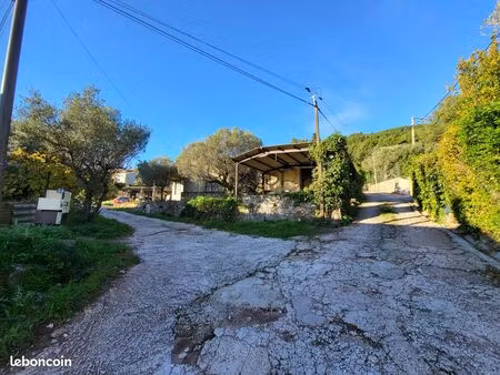 local 120 m² solliès-ville