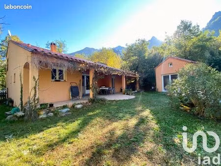 chalet 5 pièces 183 m²