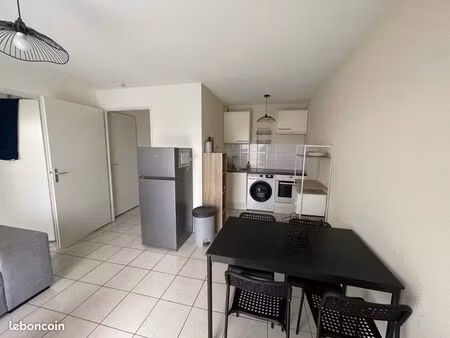 t2 42m2 avec terrasse - parking - castelsarrasin