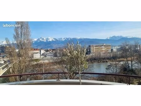 appartement t3 -76m² fontaine vue exeptionnelle