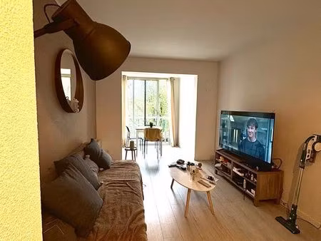 joli t2 dans résidence