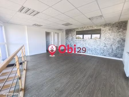 bureaux 70 m²