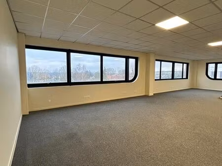 plateau privatif de 60m² refait à neuf – modulable – villebon-sur-yvette (courtabœuf)