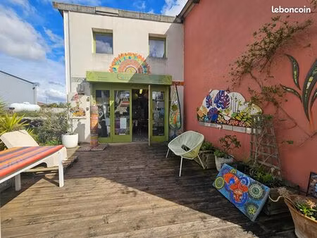 local commercial 80 m²