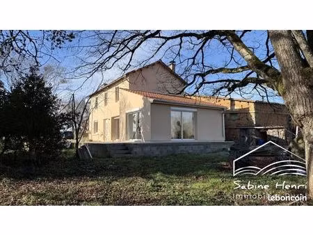 propriété 5 pièces 134 m²