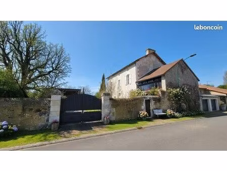 propriété 5 pièces 145 m²