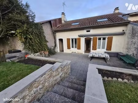 maison 5 pièces 152 m²