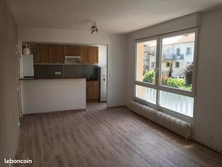 bel appartement t2 52m2