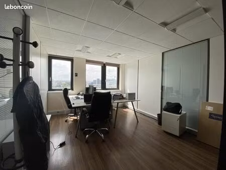 bureaux 250 m²