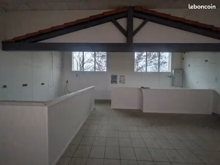 local 117 m² saintes