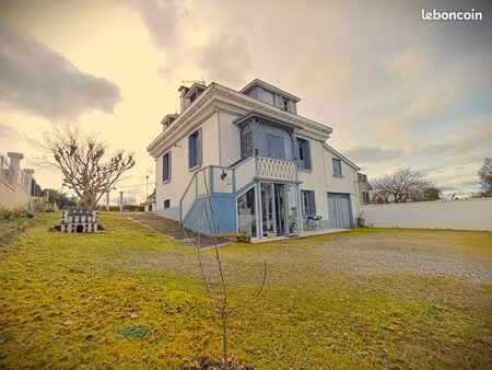 maison 7 pièces 170 m²