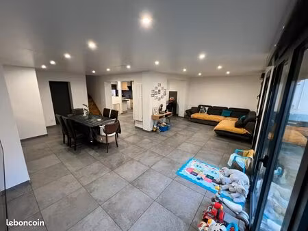 maison 5 pièces de 130m2