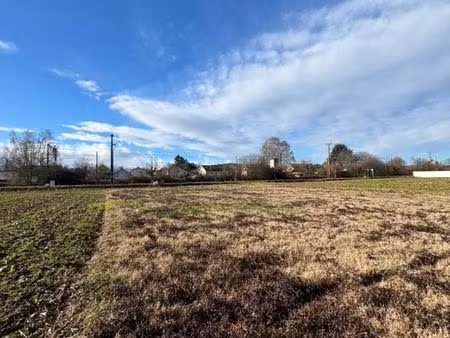 terrain 1 037 m² bordes