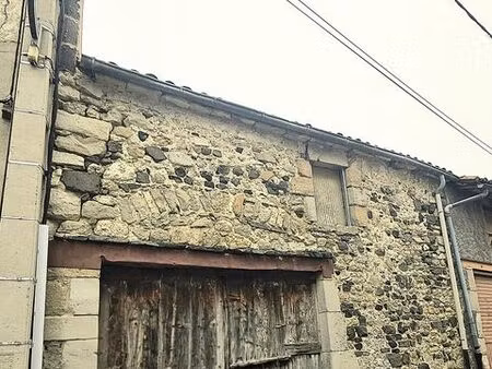 inconnu 1 pièce 100 m²