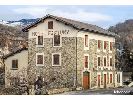 maison 16 pièces 400 m²