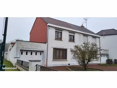 st amand / a 2 pas du centre ville  maison semi individuelle de 100 m² habitables