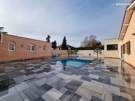 maison 6 pièces 174 m²