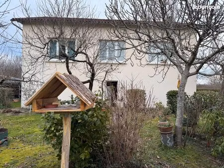 st martial d'artenset particulier vend maison t5 louée