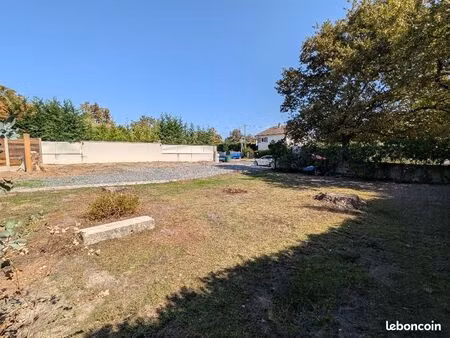 terrain 350 m² saint medard en jalles