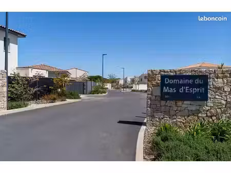 terrain 360 m² teyran
