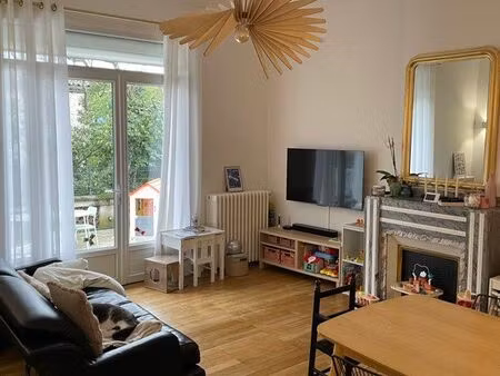 appartement - 3 pièces - 122m2 - garage et grande terrasse