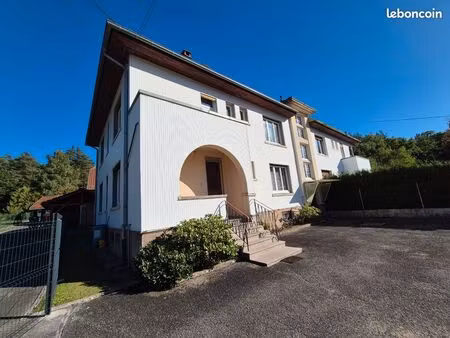 immeuble de deux appartements■immeuble de deux appartements